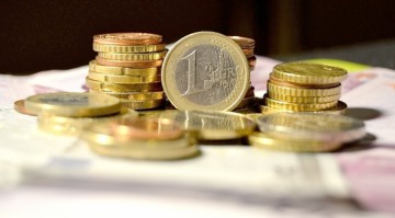 Moneda americană a început să scadă